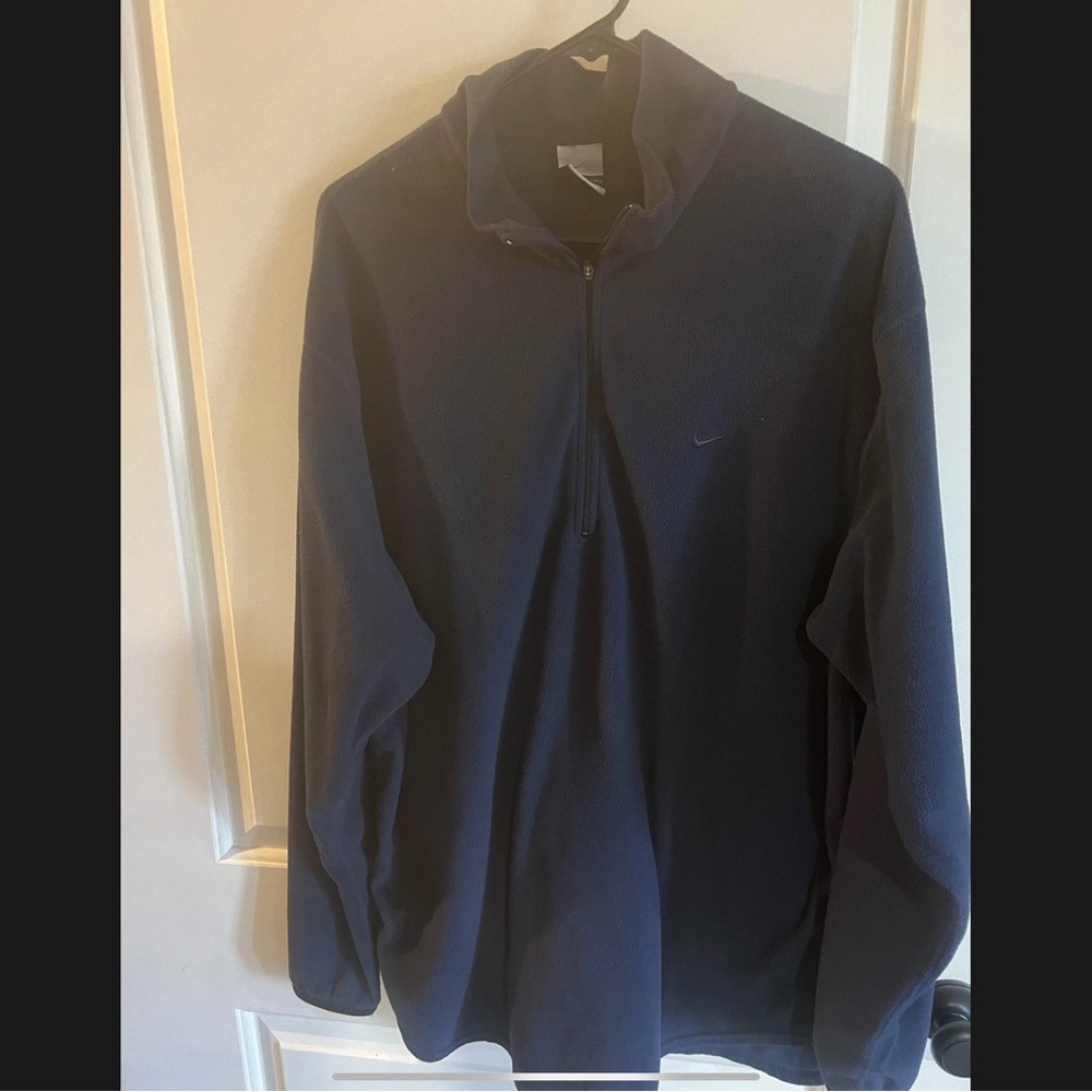 Nike Men's Dark Blue Lightweight Jacket